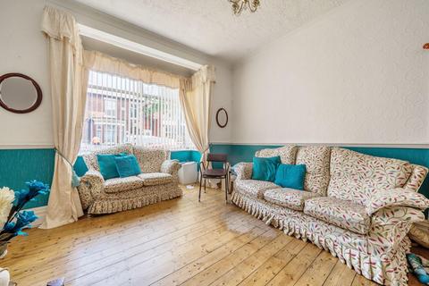 3 bedroom terraced house for sale, The Avenue, Leigh