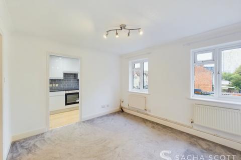 2 bedroom apartment to rent, Deans Road, Sutton, SM1