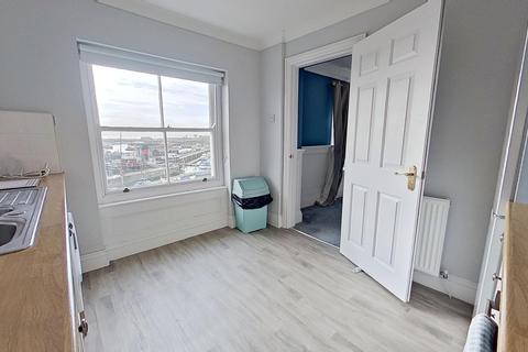 1 bedroom flat to rent, Flat 1, 68 Harbour Parade, Ramsgate, Kent