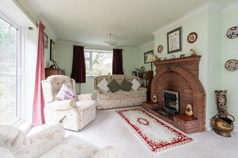 3 bedroom detached house for sale, Majors Common Buckland Newton