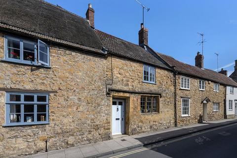 3 bedroom terraced house for sale, Trendle street Sherborne