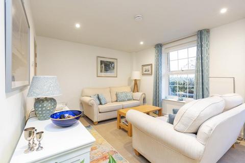 2 bedroom flat for sale, Mulberry House 2 Canon Woods Close Sherborne