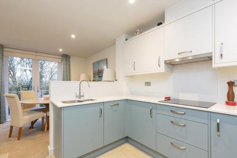 2 bedroom flat for sale, Mulberry House 2 Canon Woods Close Sherborne