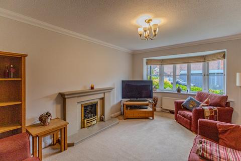 6 Crowmere Close, Cuddington, Northwich, CW8 2ZF