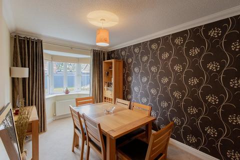 6 Crowmere Close, Cuddington, Northwich, CW8 2ZF