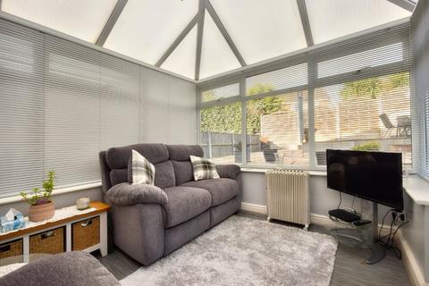 29 Alder Avenue, Wakefield, WF2 0TZ