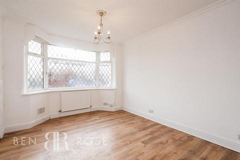 66 Earnshaw Drive, Leyland, PR25 1GS