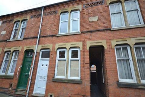 2 bedroom terraced house to rent, Cradock Road, Leicester