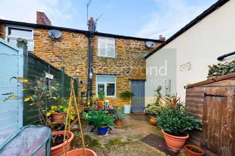 2 bedroom cottage to rent, High Street, Earls Barton, Northamptonshire, NN6 0JG