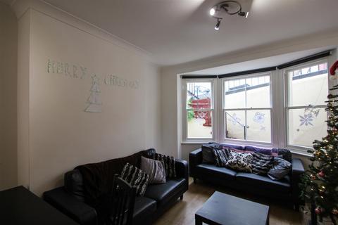 6 bedroom house to rent, Roundhill Crescent, Brighton