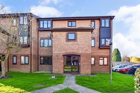 1 bedroom ground floor flat for sale, Forge Field, Shepherds Spring Lane, Andover