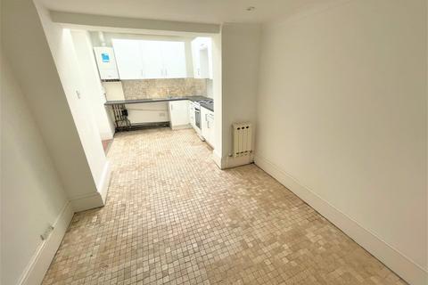 2 bedroom flat to rent, Devonshire Road, Hastings, TN34