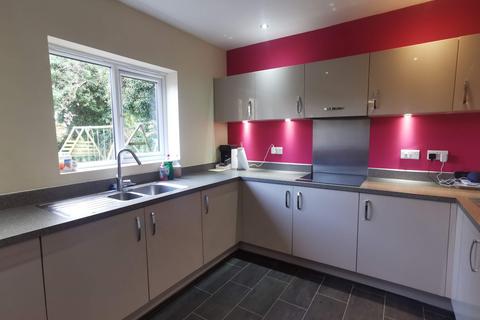 2 Lingard Close, Farington Moss, Leyland, PR26 6QF