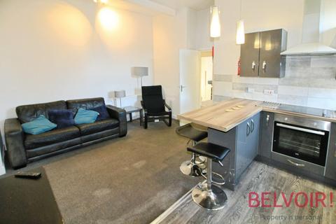 3 bedroom flat to rent, Burns Street, Nottingham NG7