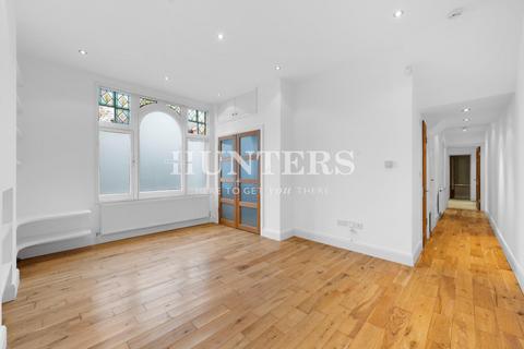 2 bedroom flat for sale, Westbere Road, London