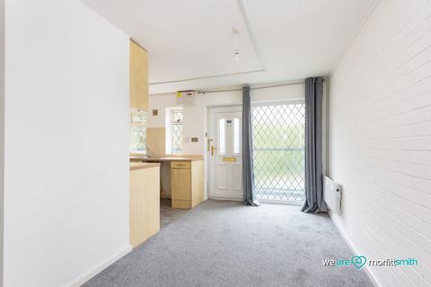 2 bedroom flat for sale, The Greenway Carr Road, Deepcar, S36 2UA