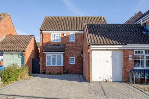 4 bedroom detached house for sale, Lincoln Crescent, Biggleswade SG18