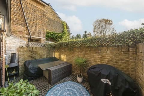 9a Rooksmead Road, Sunbury-on-thames, TW16 6PD