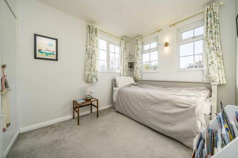 9a Rooksmead Road, Sunbury-on-thames, TW16 6PD