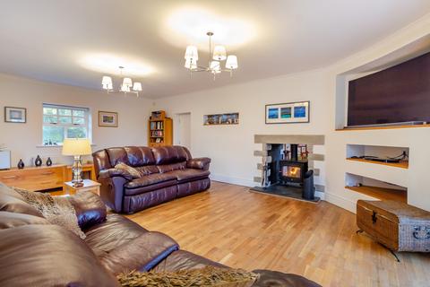 5 bedroom detached house for sale, Llanellen, Abergavenny