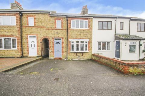 2 bedroom cottage to rent, Kings Chase, Brentwood