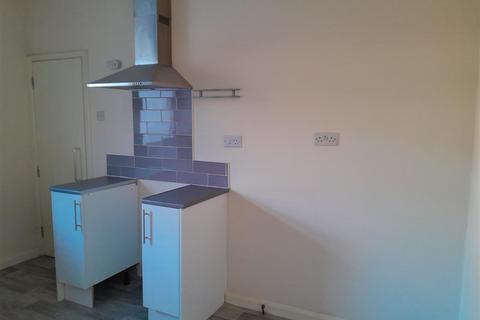 Studio to rent, Brentwood Road, Leicester