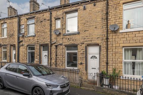 2 bedroom property to rent, Duke Street, Elland