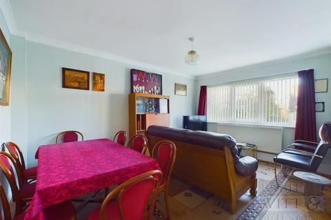 3 bedroom flat for sale, Rectory Close, St. Leonards-On-Sea