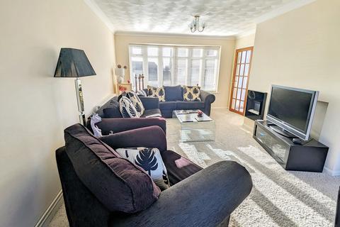 3 bedroom chalet for sale, Braemar Gardens, Whittlesey, Peterborough, Cambridgeshire