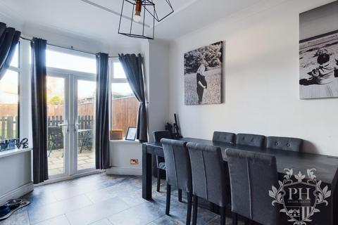 41 Borough Road, Redcar, TS10 2EG