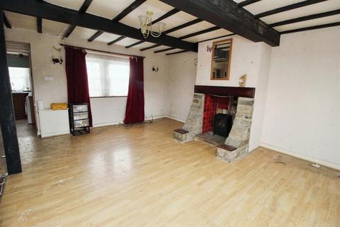 3 bedroom cottage for sale, Coll Place, Bradford BD6