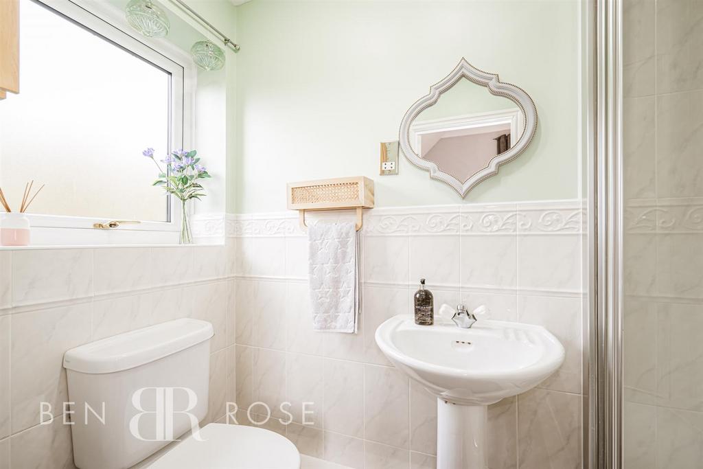 Master Ensuite