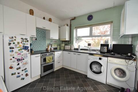 3 bedroom terraced house for sale, Elmhurst Road, Gosport