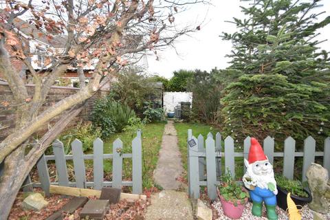 3 bedroom terraced house for sale, Elmhurst Road, Gosport