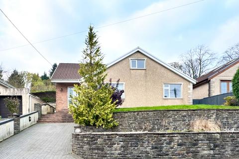 Drayton Fforchneol Row, Aberdare, CF44 6HD