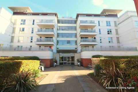 3 bedroom flat to rent, Freemens Meadow