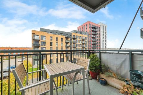 2 bedroom apartment for sale, Meridian Way, Southampton SO14