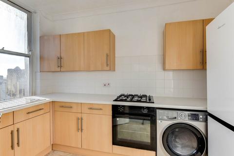 2 bedroom flat to rent, Verner House, Victoria Terrace, Hove