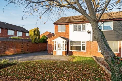 3 bedroom semi-detached house for sale, Queensway