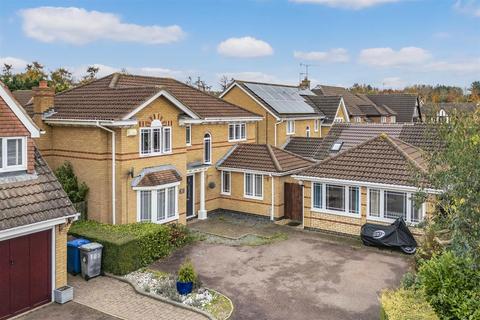 4 bedroom detached house for sale, Cleveland Avenue, Kettering NN16