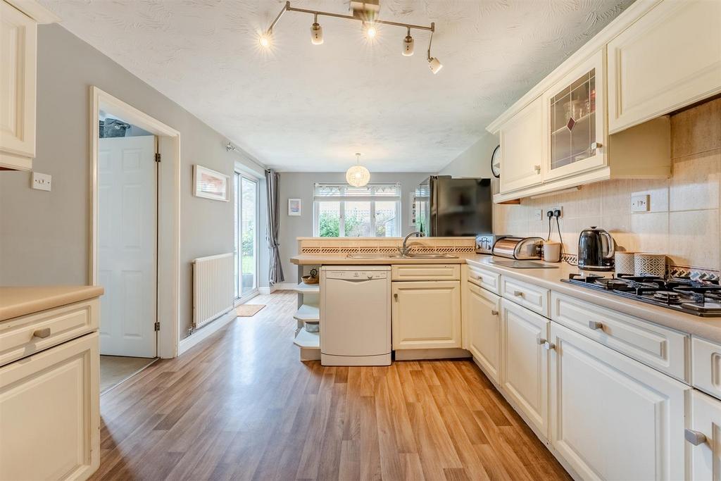 Kitchen/Breakfast Room