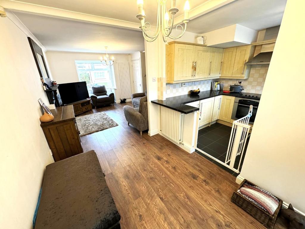 Dining area into kitchen