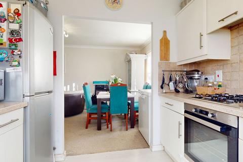 2 bedroom apartment for sale, Whitmore Way, Basildon, Essex, SS14