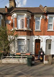 2 bedroom terraced house to rent, London E6