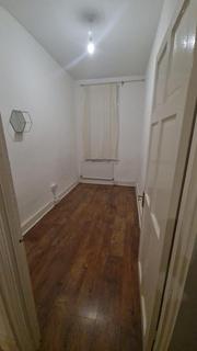 2 bedroom terraced house to rent, London E6