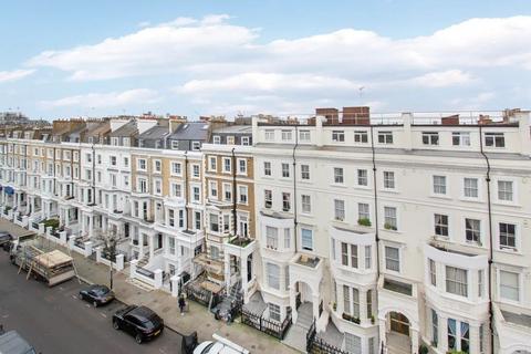 2 bedroom apartment to rent, Lexham Gardens, W8