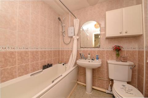 1 bedroom apartment for sale, Blackdown Close, London, N2