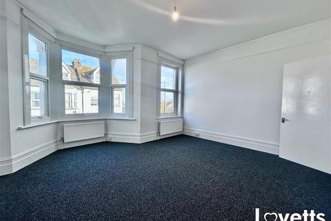 2 bedroom apartment for sale, Hatfeild Road, Margate, CT7