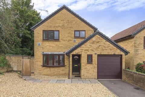 4 bedroom detached house to rent, Highclere Way, Chandler's Ford, Eastleigh