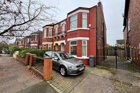 3 bedroom semi-detached house to rent, Nicolas Road, Chorlton-Cum-Hardy, M21 9LS